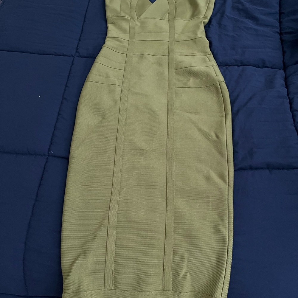 House of CB London green body-con dress size extra small - Picture 8 of 8